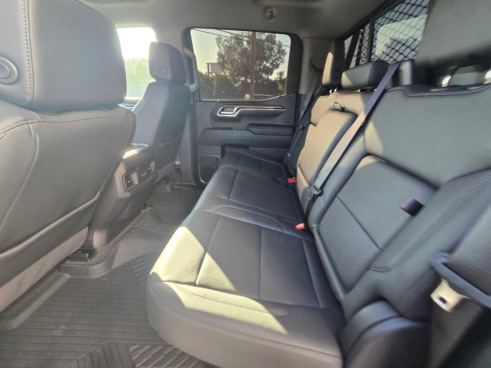 Used 2024 Chevrolet Silverado 1500 LT Trail Boss w/ Convenience Package II image 19