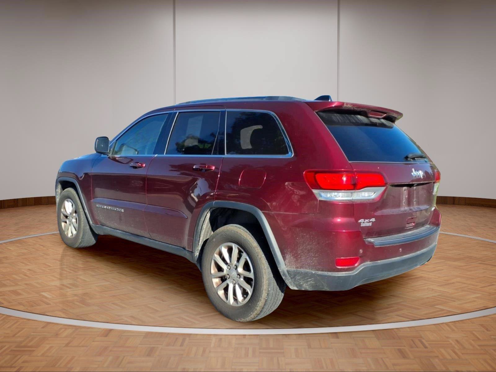 Used 2021 Jeep Grand Cherokee Laredo X AWD/4WD image 5