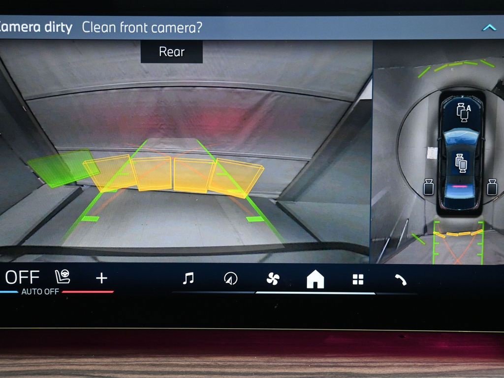 Used 2023 BMW i7 xDrive60 w/ Executive Package 2 image 15