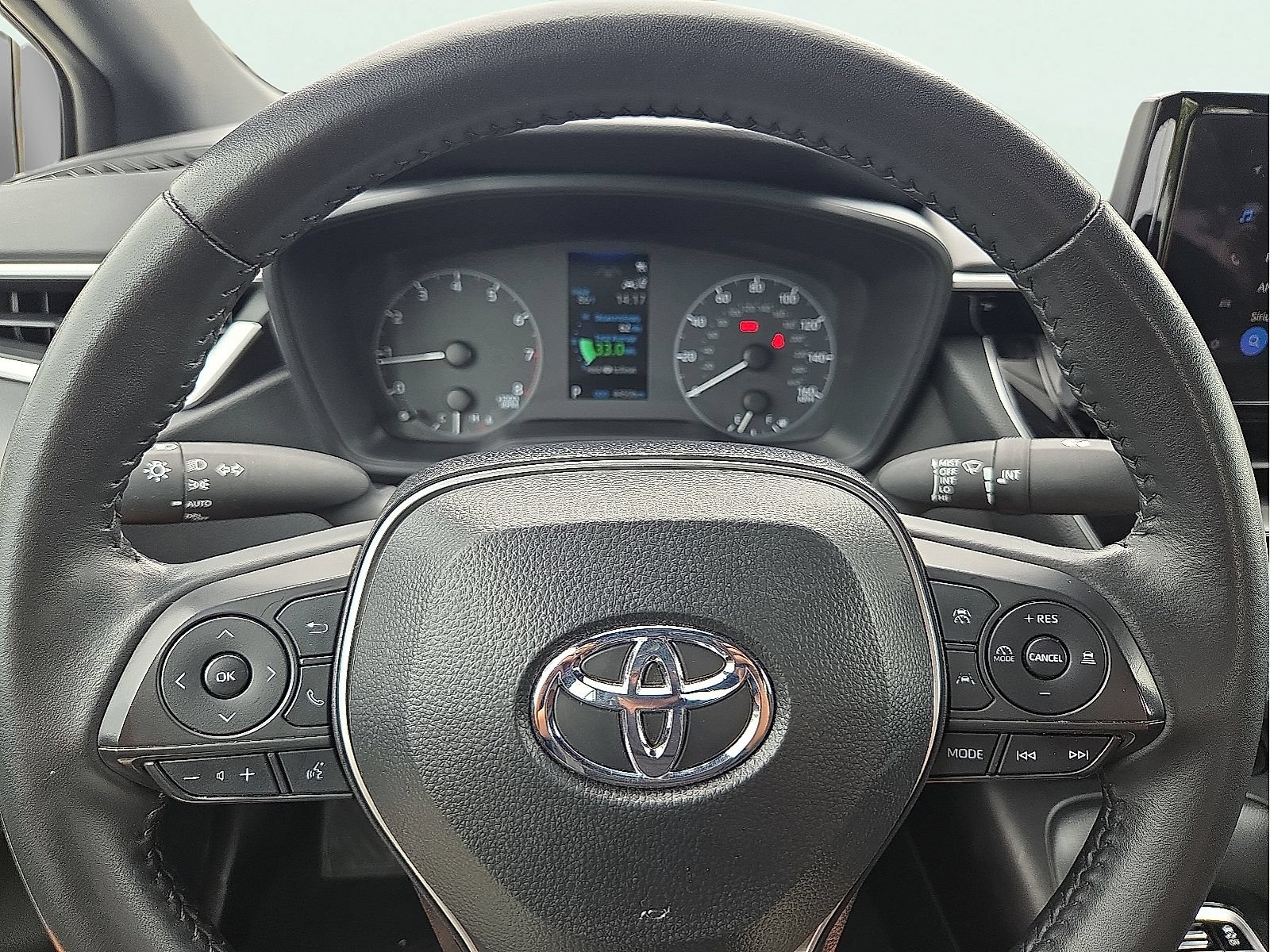 Used 2025 Toyota Corolla SE FWD image 24