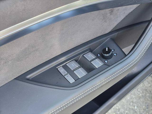 Used 2024 Audi SQ8 e-tron Prestige w/ Prestige Package AWD/4WD image 24