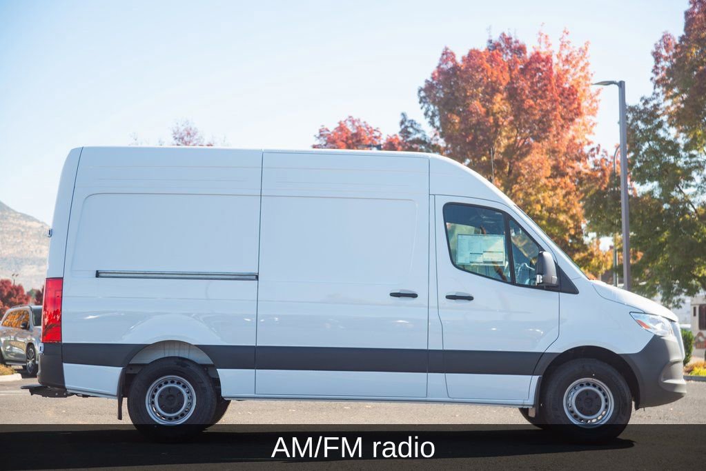 Used 2025 Mercedes-Benz Sprinter 2500 image 7