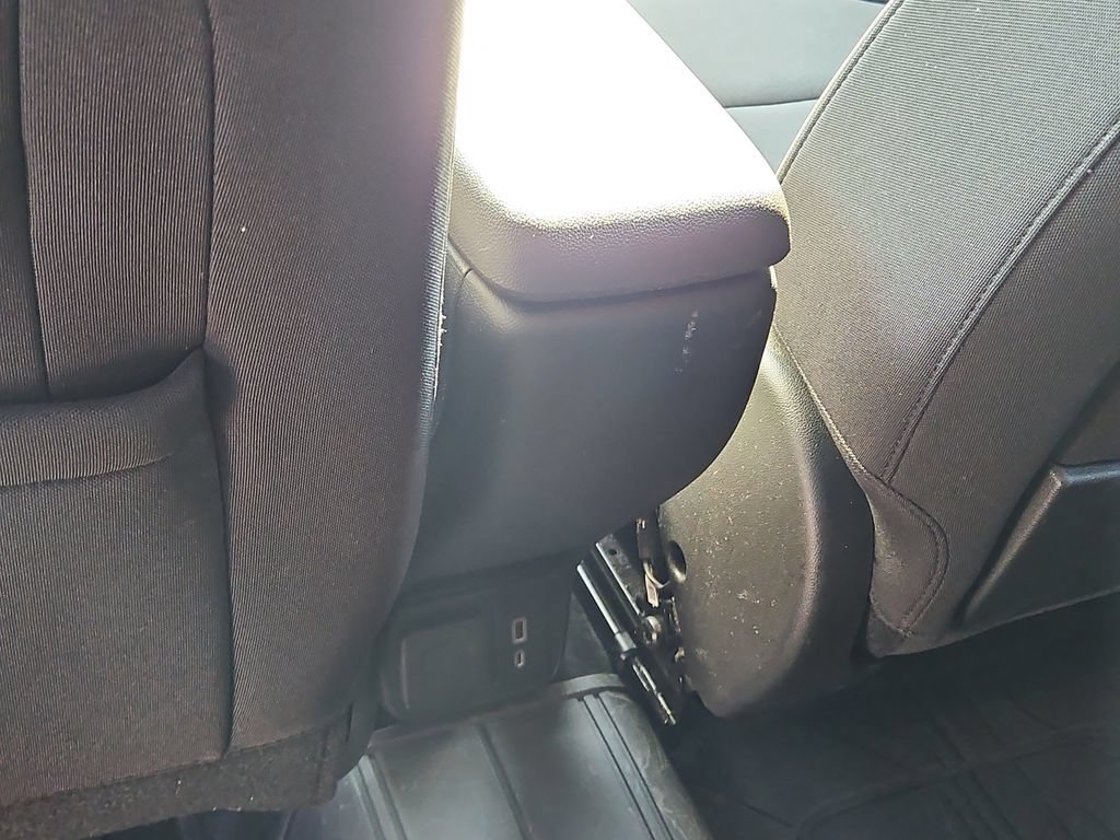Used 2023 Chevrolet TrailBlazer LT w/ Convenience Package AWD/4WD image 13