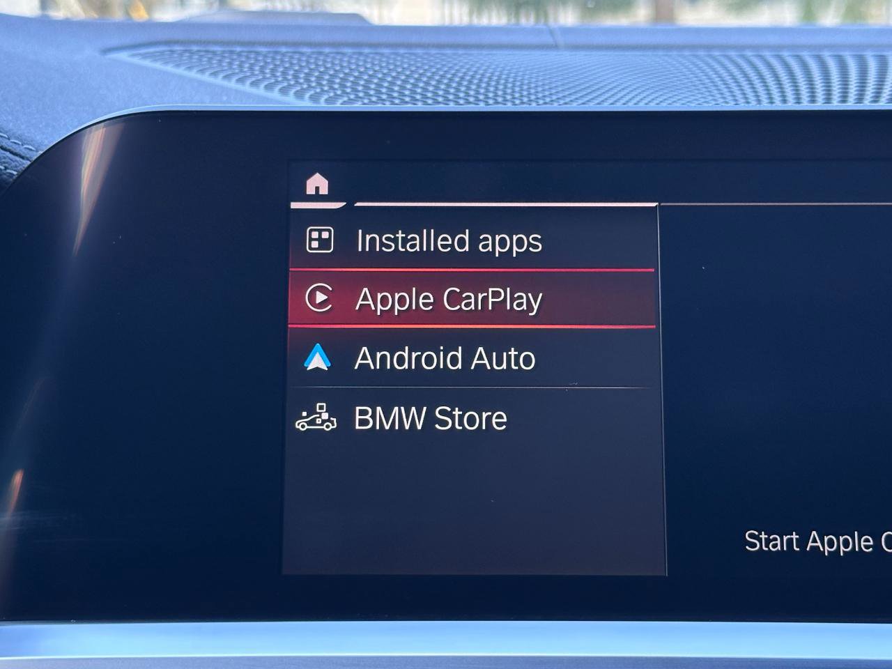 Used 2019 BMW 330i Sedan w/ M Sport Package image 9