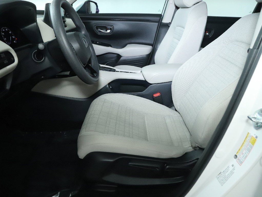 Used 2023 Honda HR-V LX image 18