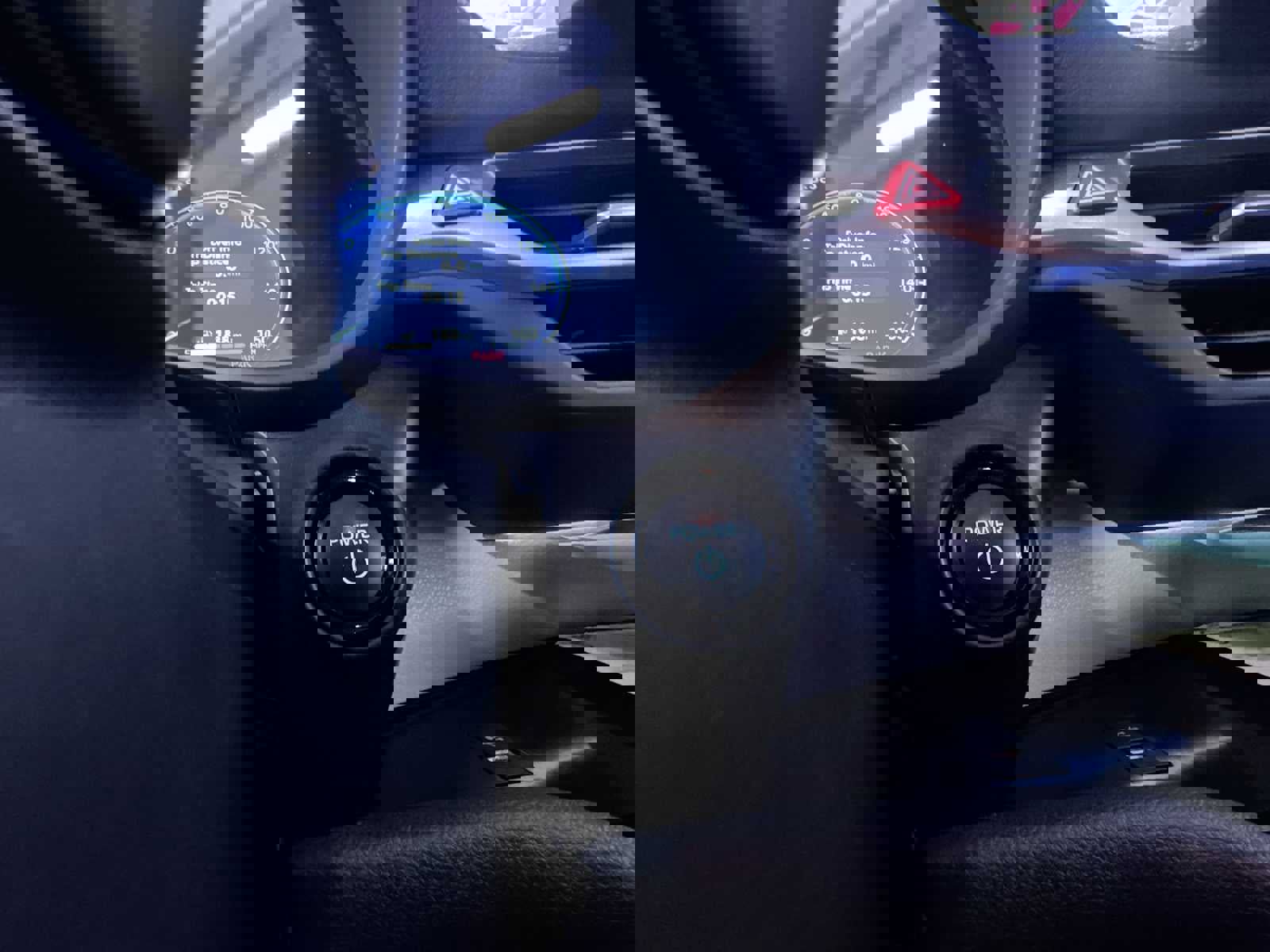 Used 2025 Toyota Sienna Limited image 17