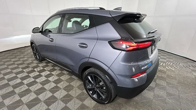 Used 2022 Chevrolet Bolt EUV Premier w/ Launch Edition FWD image 5