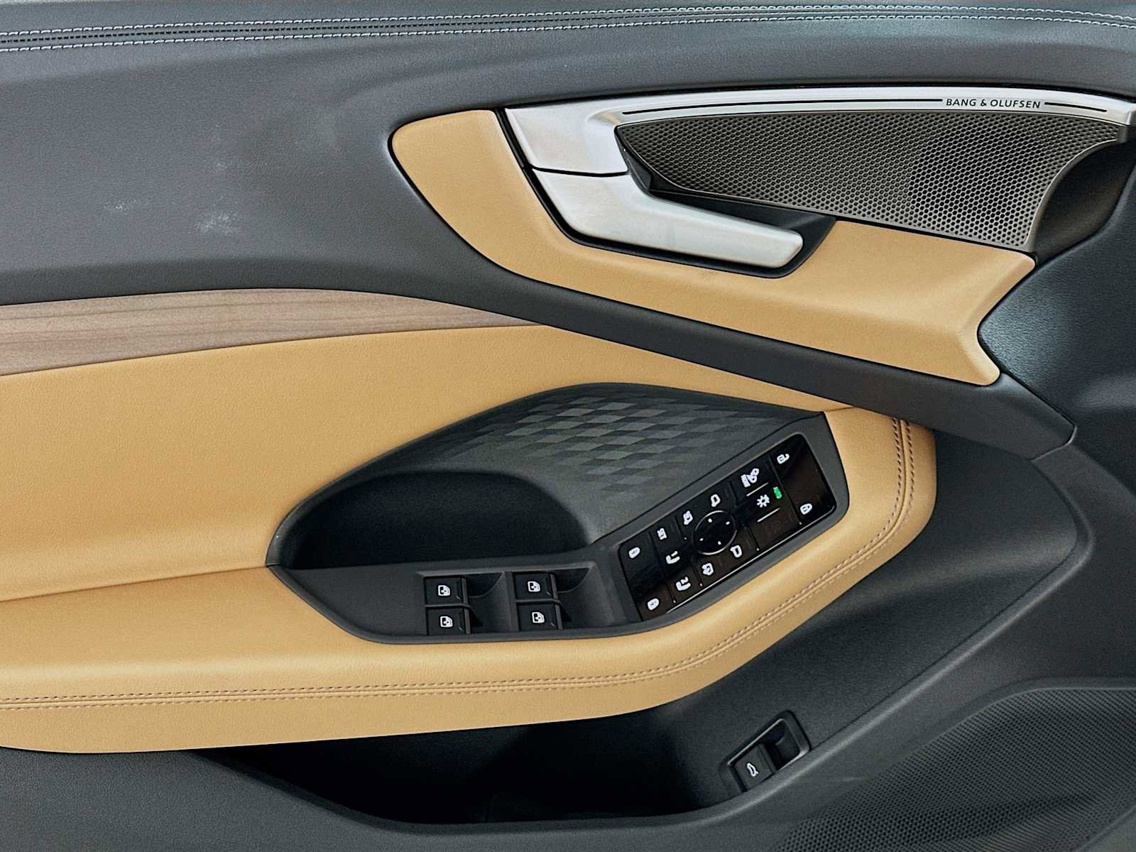 New 2025 Audi A5 2.0T Prestige image 16