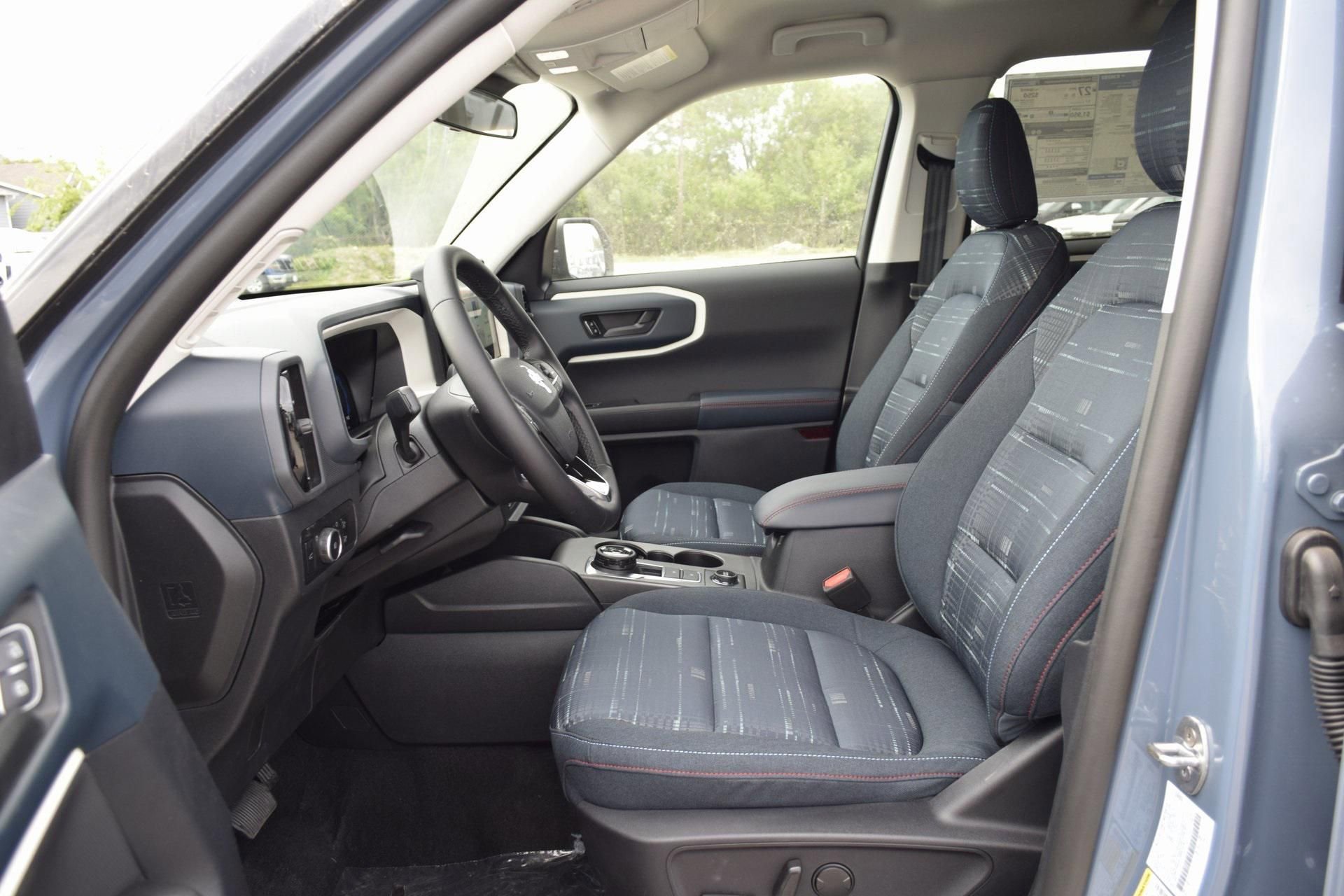 New 2025 Ford Bronco Sport Heritage w/ Convenience Package image 18