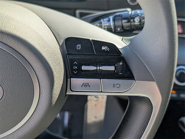 Used 2025 Hyundai Elantra SE image 27