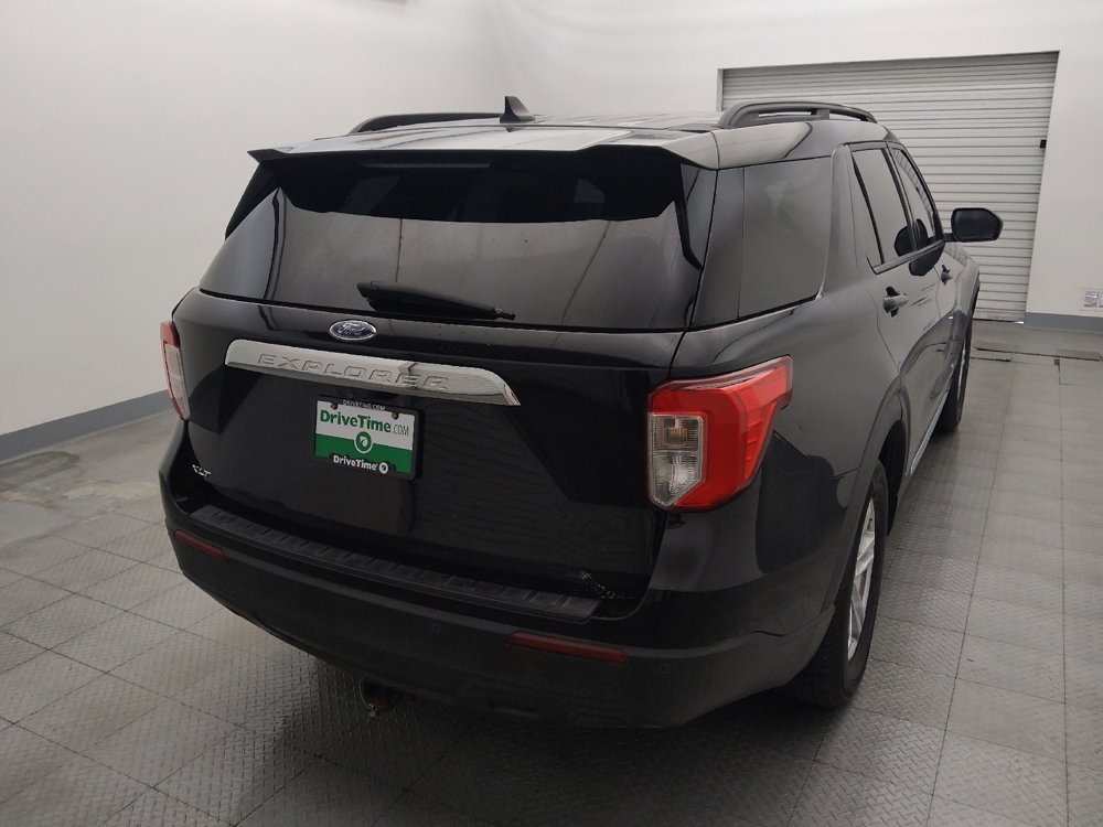 Used 2021 Ford Explorer XLT RWD image 7