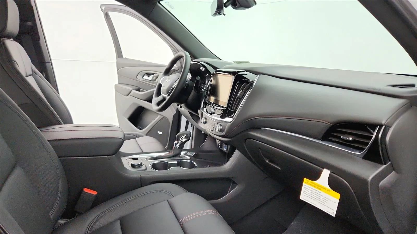 Used 2023 Chevrolet Traverse RS FWD image 53