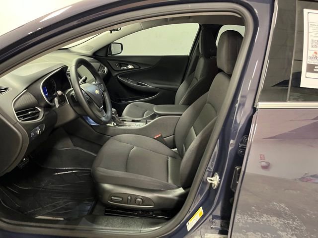 Used 2025 Chevrolet Malibu RS image 17