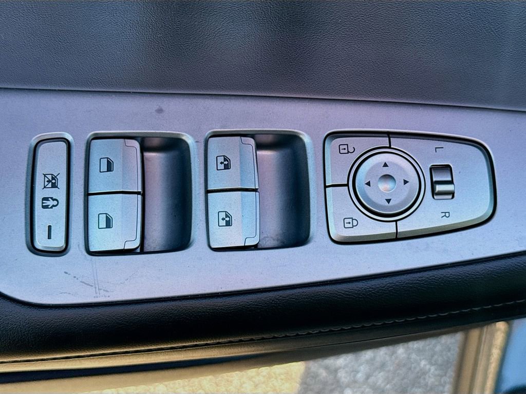 Used 2024 Hyundai Palisade SEL w/ Premium Package image 25