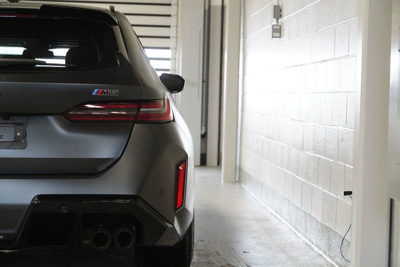 Used 2025 BMW M5 Touring w/ M Driver's Package image 10