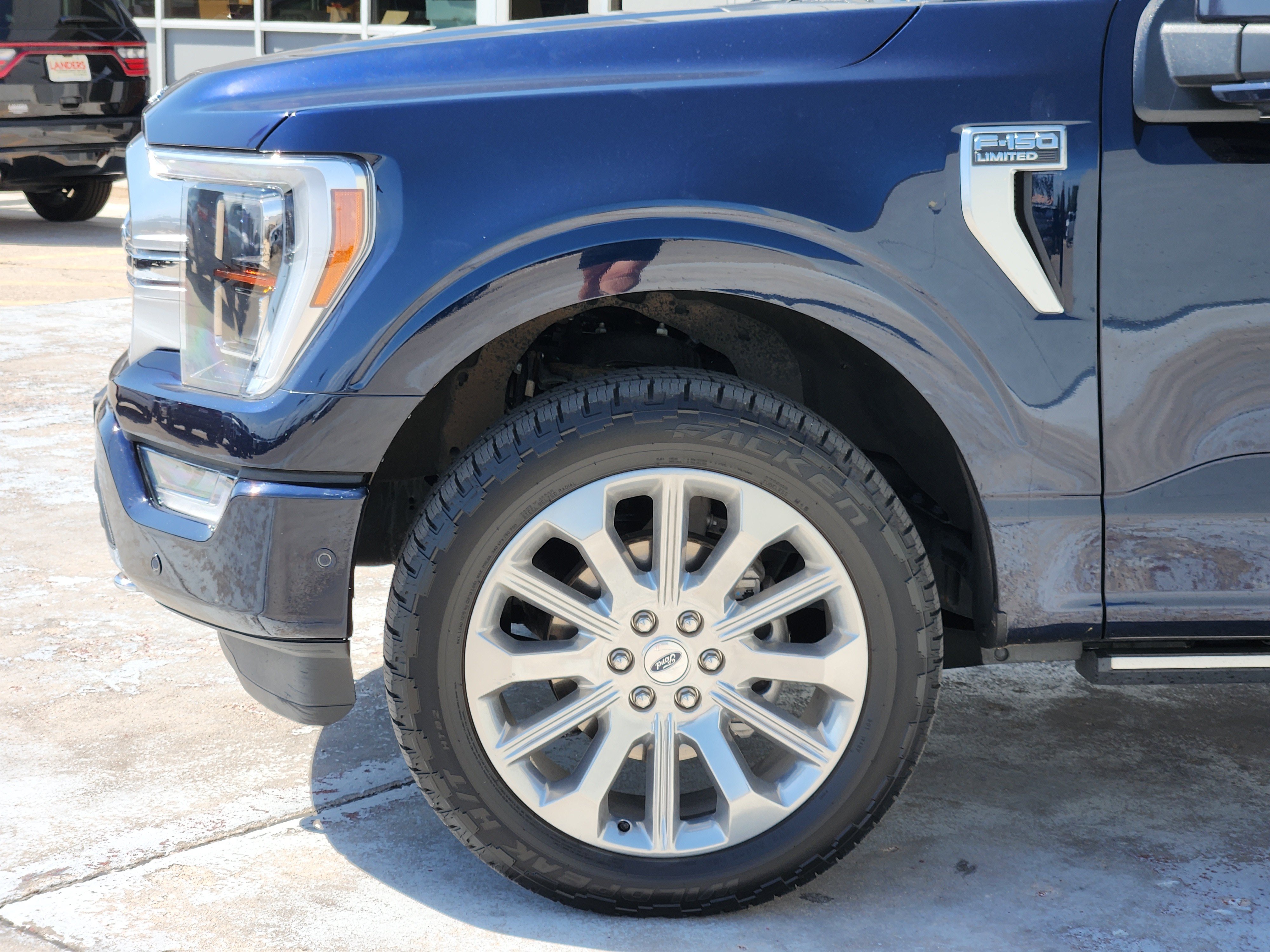Used 2022 Ford F150 Limited AWD/4WD image 9