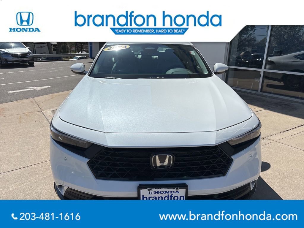 Used 2023 Honda Accord EX-L image 2