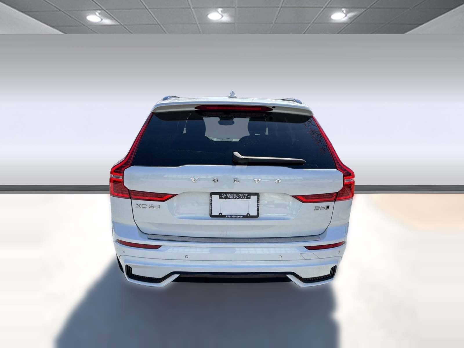 Certified 2024 Volvo XC60 B5 Ultimate w/ Protection Package Premier image 10