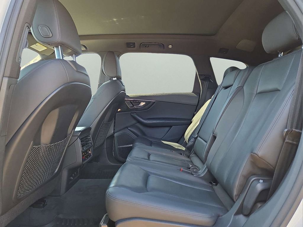 Used 2022 Audi Q7 3.0T Premium Plus w/ Premium Plus Package image 17