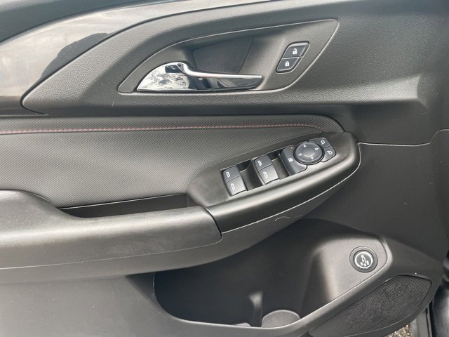 Used 2023 Chevrolet TrailBlazer RS image 19