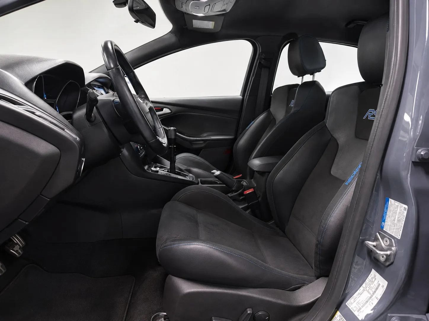 Used 2017 Ford Focus RS AWD/4WD image 9