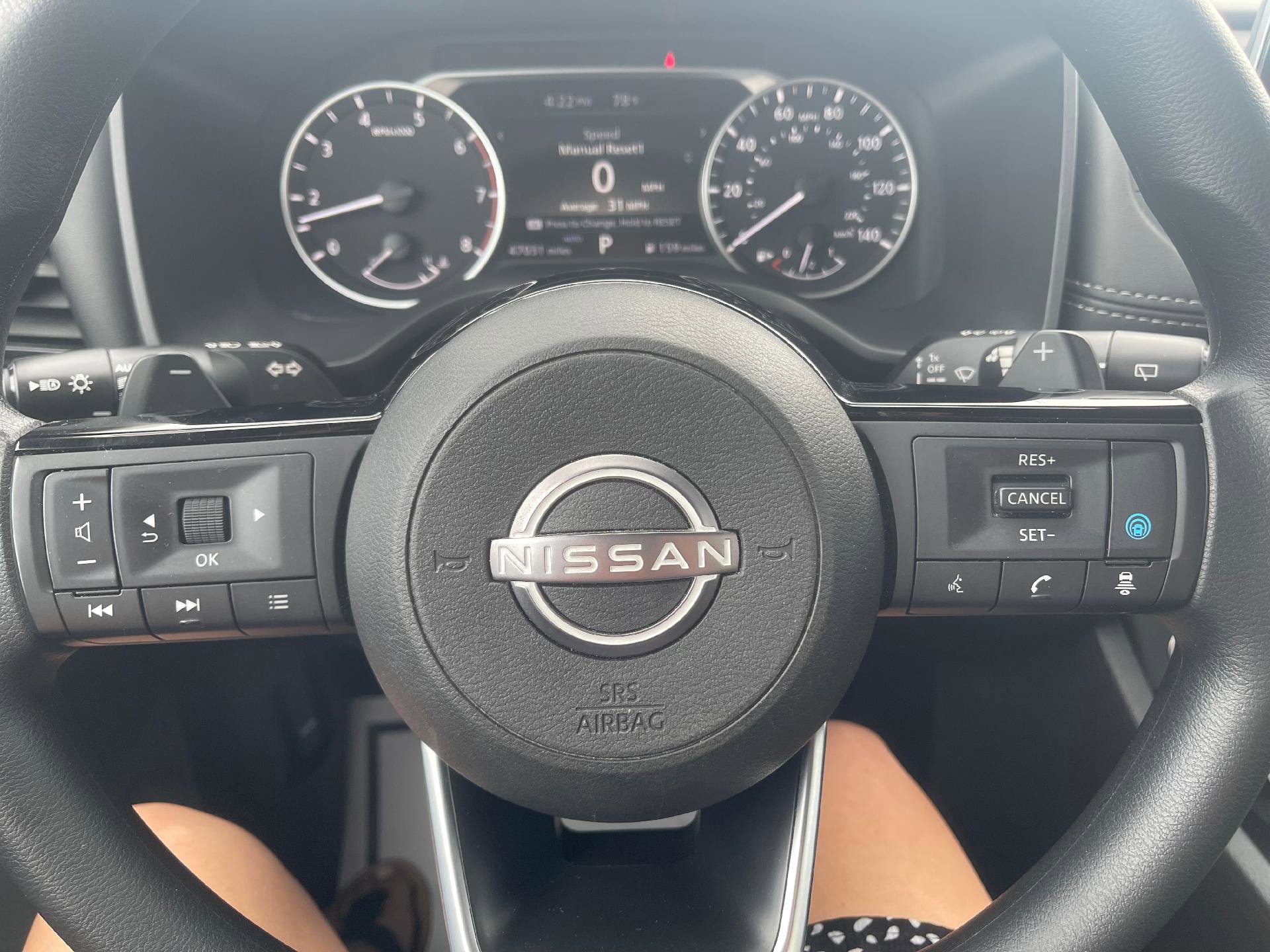 Used 2023 Nissan Rogue SV image 11