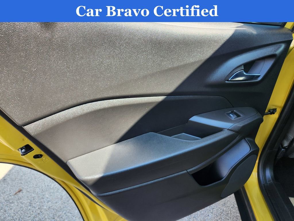 Certified 2024 Chevrolet Trax RS w/ Driver Confidence Package image 34