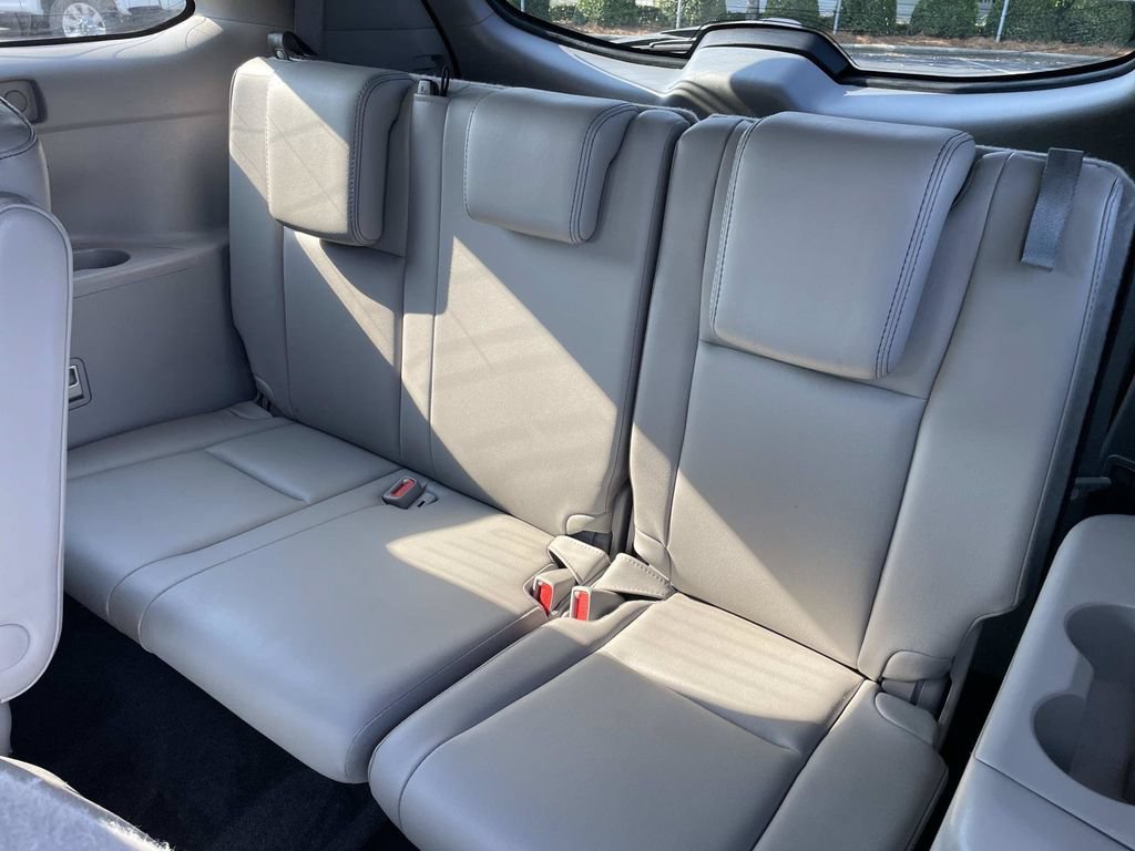 Used 2018 Toyota Highlander XLE FWD image 16