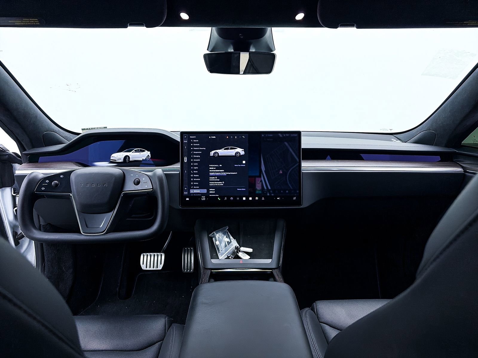 Used 2022 Tesla Model S image 35