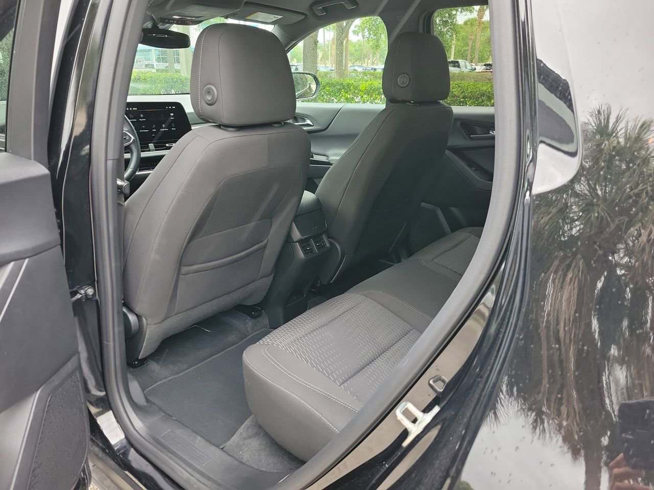 Used 2025 Chevrolet Equinox LT image 8