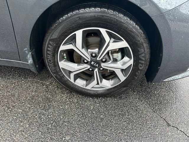 Certified 2020 Kia Forte LXS image 25