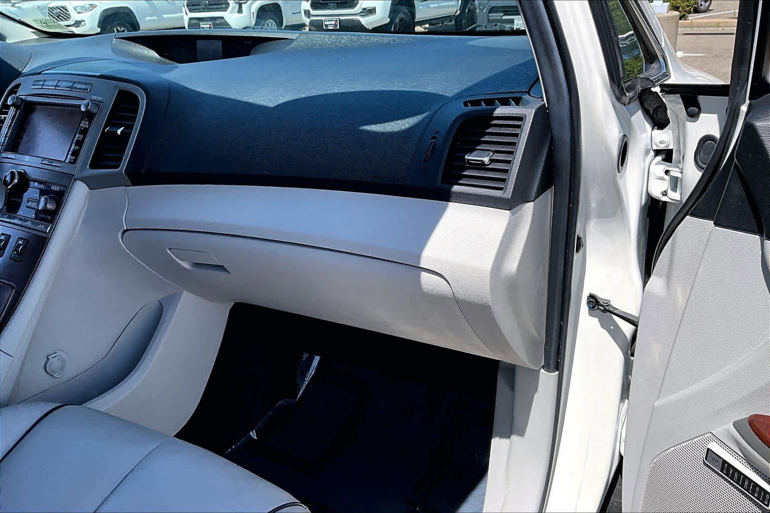 Used 2011 Toyota Venza AWD w/ Premium Pkg #2 image 18