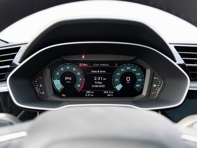 New 2025 Audi Q3 2.0T Premium image 11