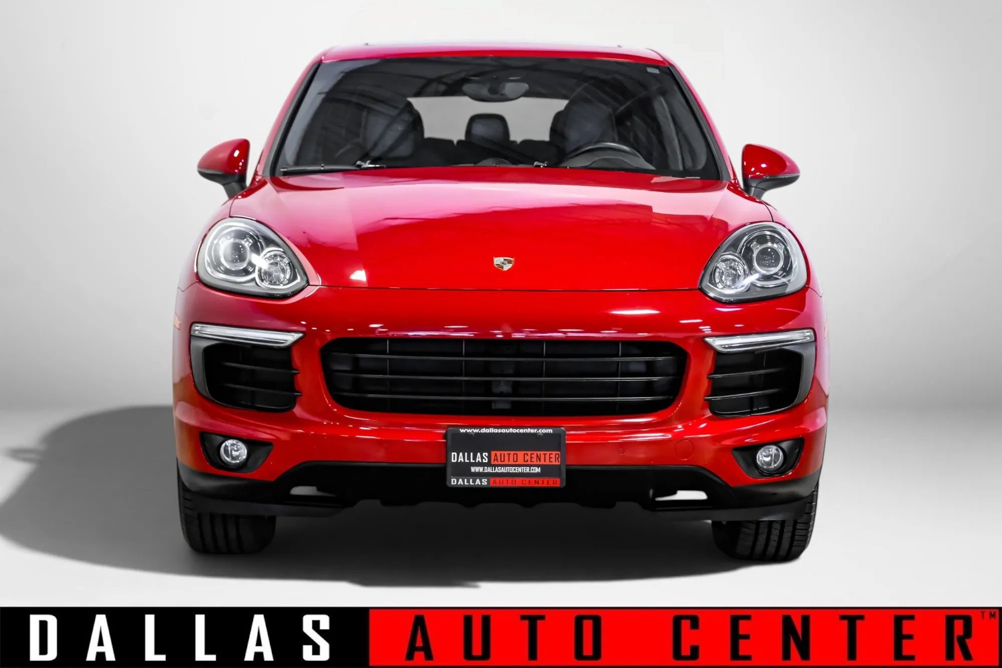 Used 2016 Porsche Cayenne AWD/4WD image 2