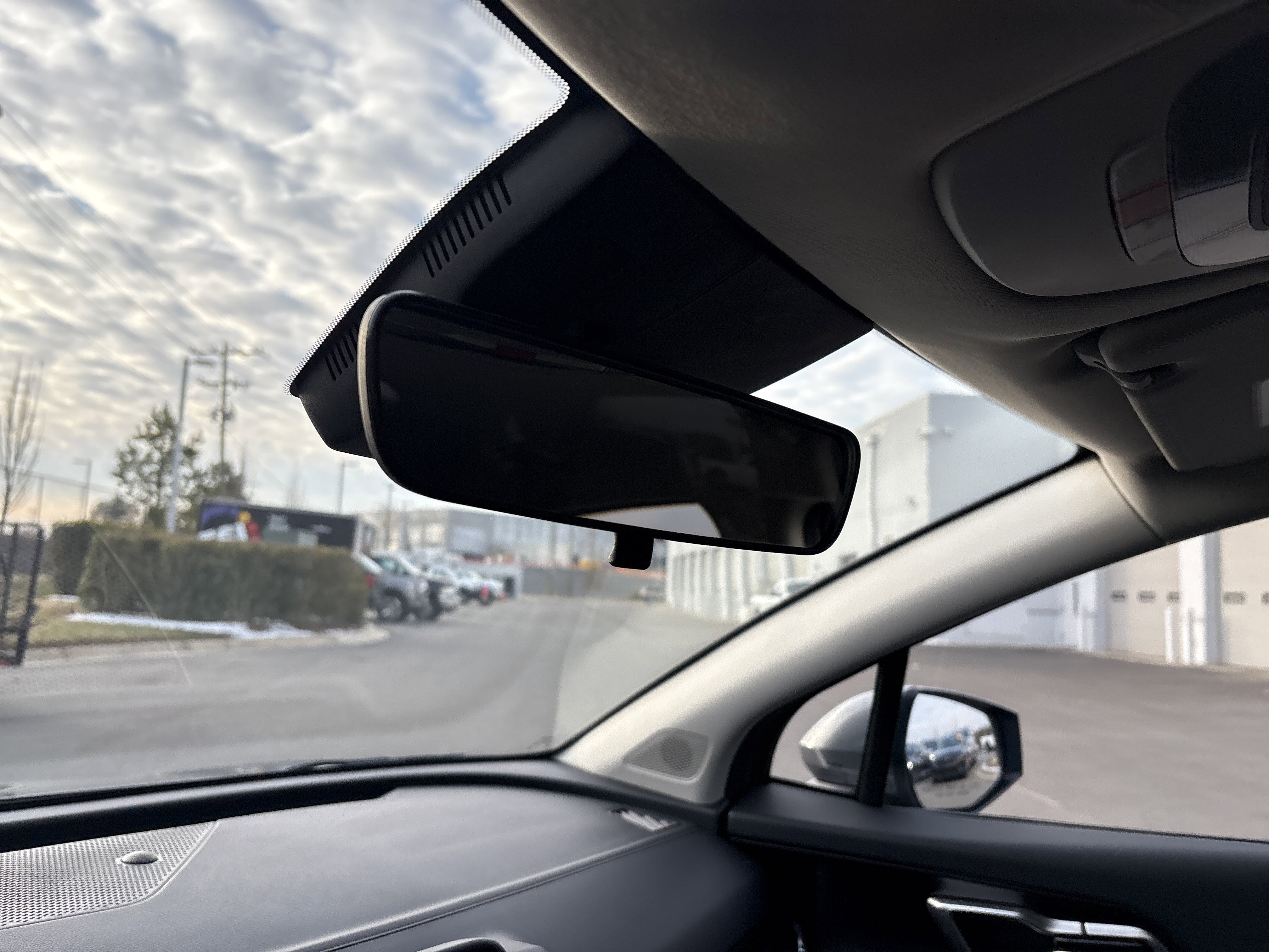 Used 2025 Kia Sportage EX image 22