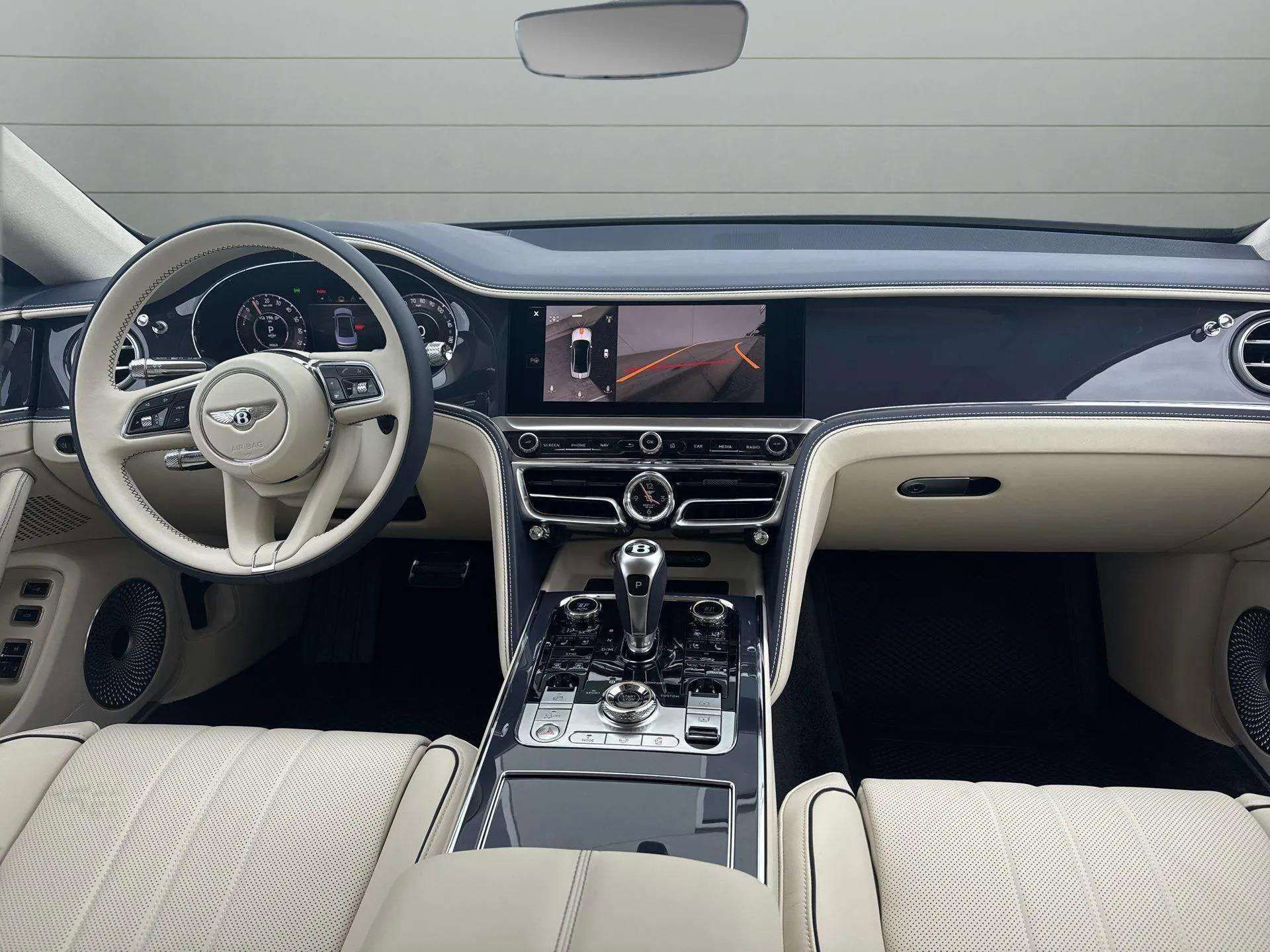 New 2026 Bentley Flying Spur Plug-In Hybrid image 4