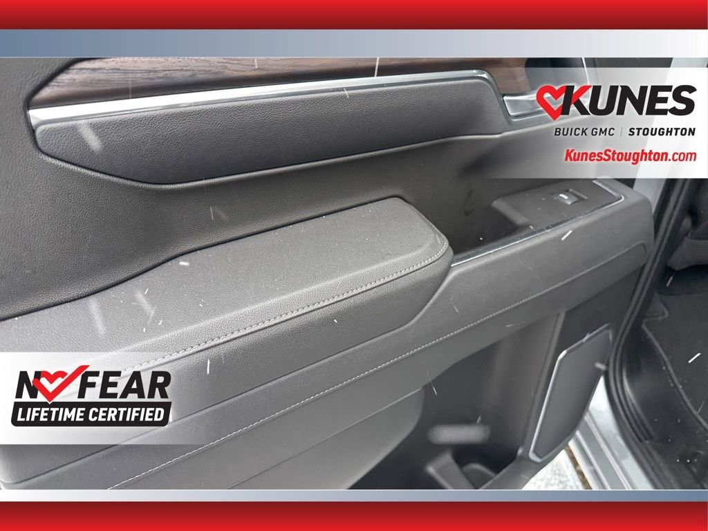 Used 2025 GMC Sierra 1500 SLT w/ SLT Convenience Package image 31