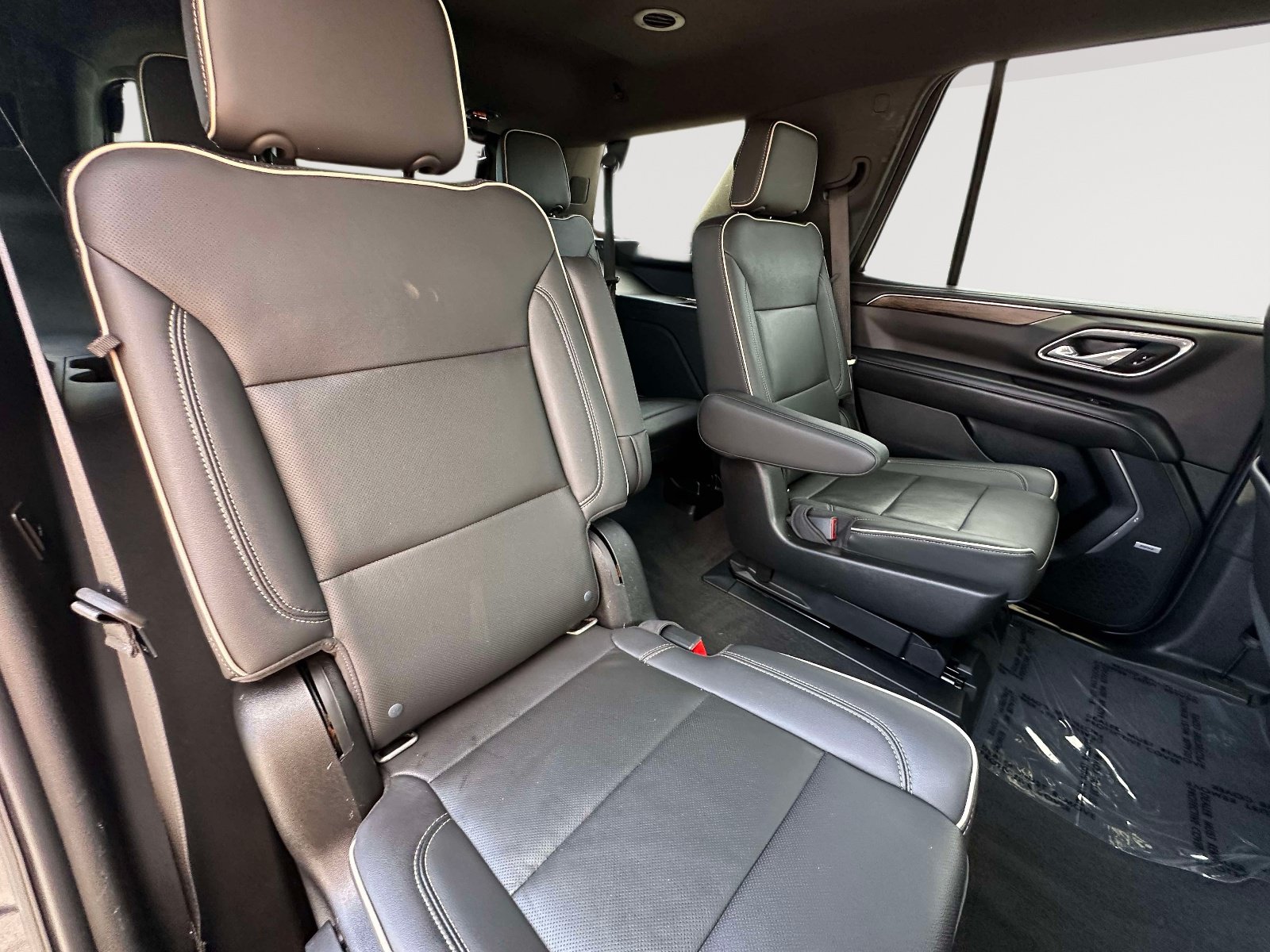 Used 2021 Chevrolet Tahoe Premier AWD/4WD image 30