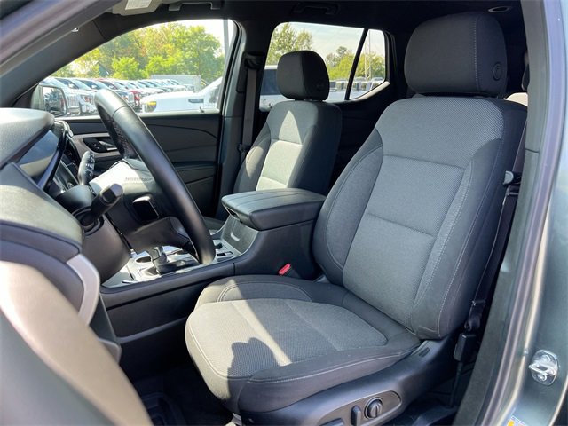 Used 2023 Chevrolet Traverse LT image 18
