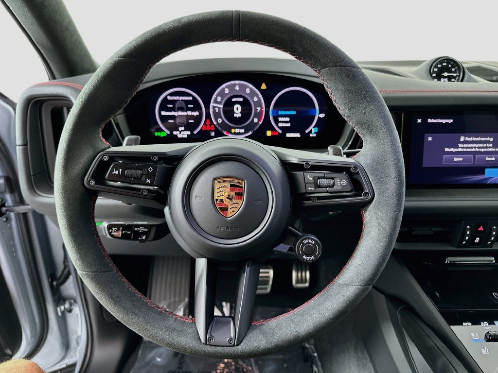 New 2026 Porsche Cayenne GTS AWD/4WD image 12
