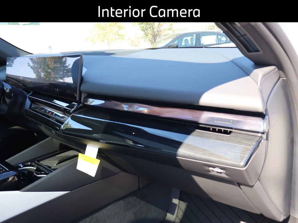 New 2026 BMW 550e xDrive AWD/4WD image 13