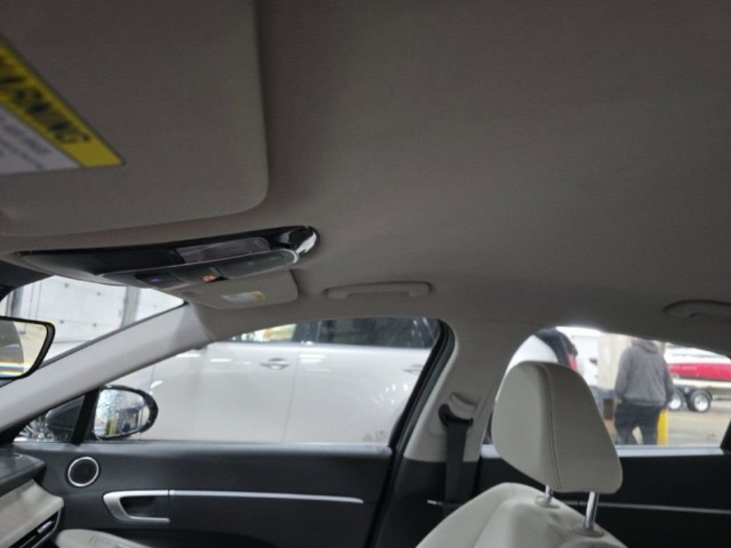 Used 2025 Hyundai Sonata SEL image 12