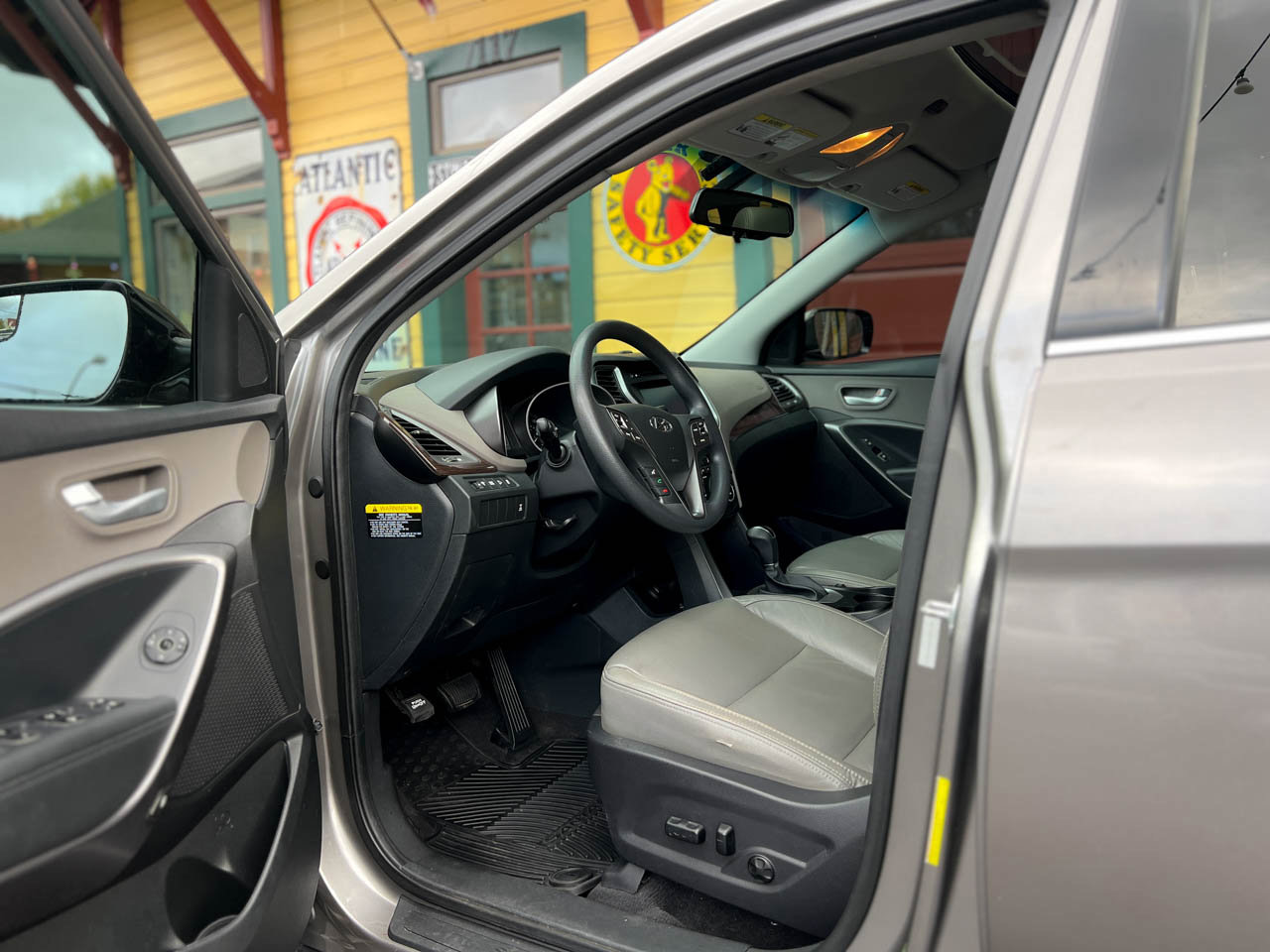 Used 2017 Hyundai Santa Fe Sport image 11