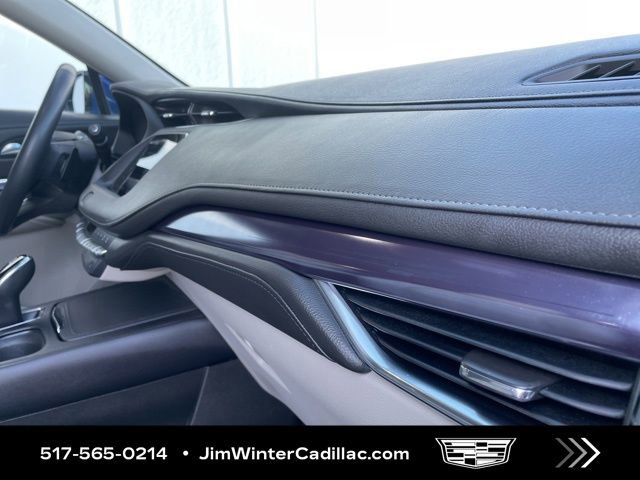 Certified 2023 Cadillac XT4 Luxury w/ Cold Weather Package image 12