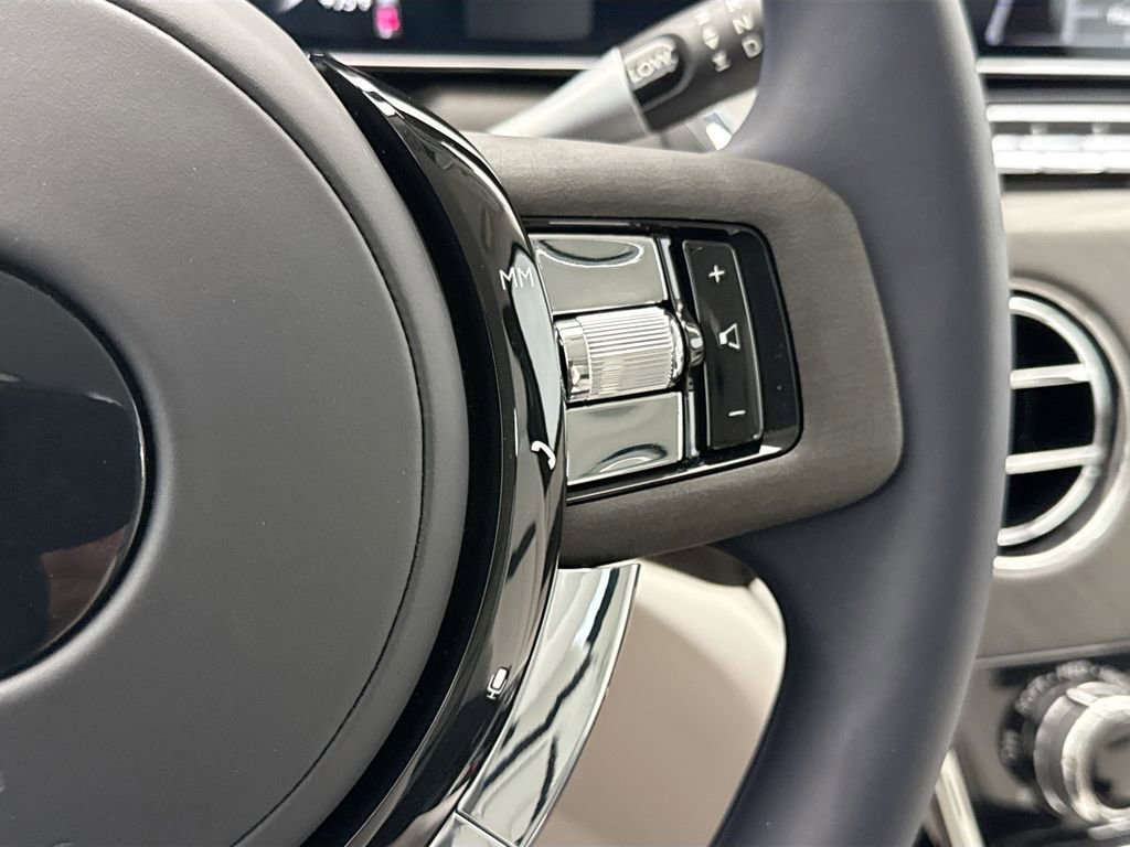 Certified 2026 Rolls-Royce Cullinan image 12