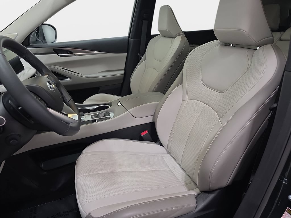 Certified 2026 INFINITI QX60 Luxe w/ Cargo Package AWD/4WD image 11