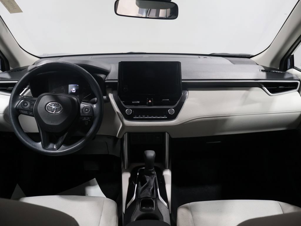 Certified 2023 Toyota Corolla Cross L image 16
