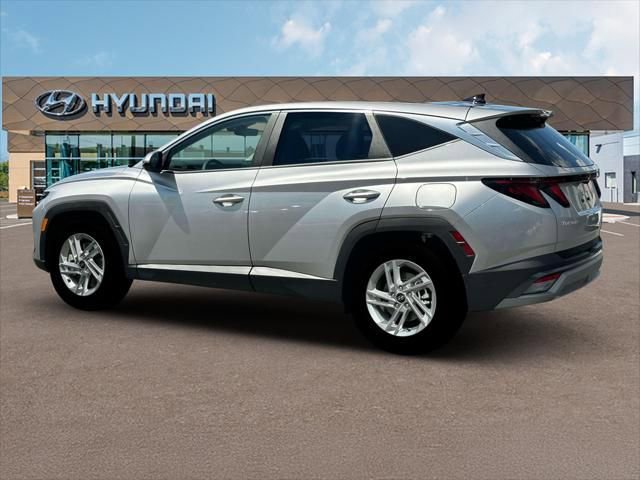 Used 2025 Hyundai Tucson SE image 4