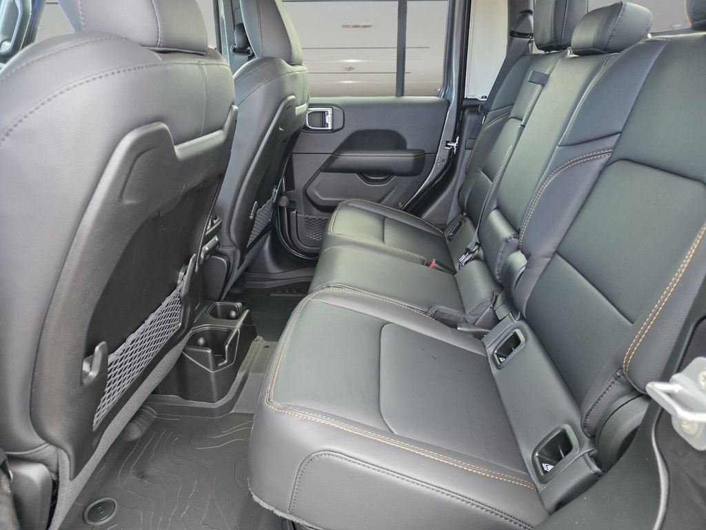 New 2026 Jeep Gladiator Sport image 8