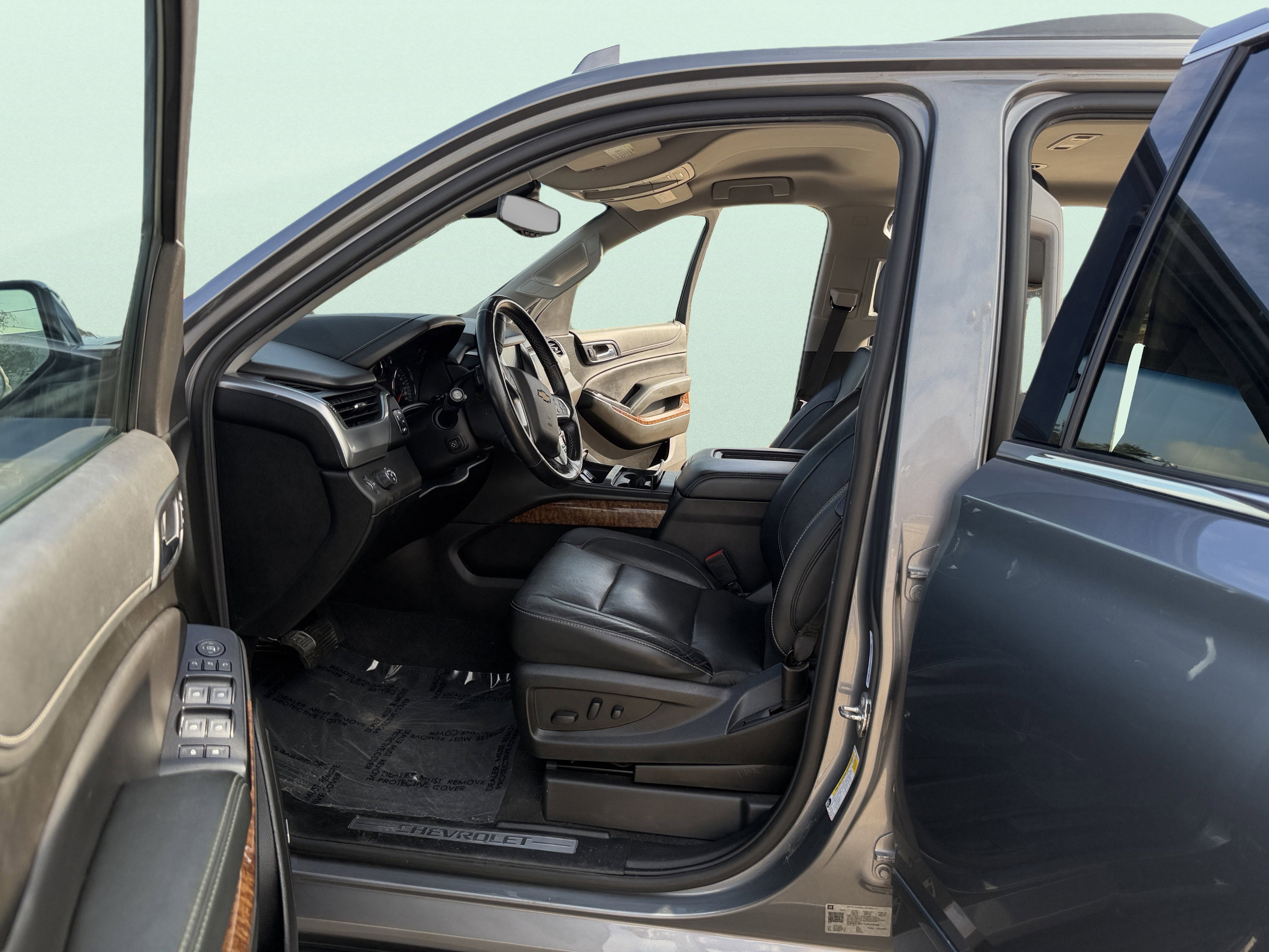 Used 2020 Chevrolet Suburban Premier image 9